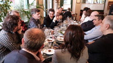 «Θετικές οι δεσμεύσεις Μητσοτάκη για το τραγούδι» λένε τα σωματεία «Μέτρον» και «ΣΩΜΣΕ»