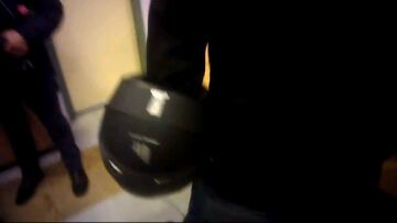 Ρουβίκωνας: Το βίντεο από την εισβολή στο δημαρχείο Ηλιούπολης