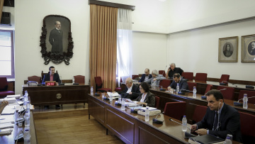 Σήμερα ξανά στη Βουλή το «φιάσκο» Novartis για την άρση ασυλίας Λοβέρδου