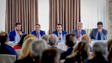 Στις 15 Ιουλίου οι βουλευτικές εκλογές στα Σκόπια