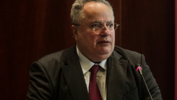 Κοτζιάς:  «Εθνικός συκοφάντης» ο Καμμένος - «Βρώμικη» η συζήτηση στη Βουλή