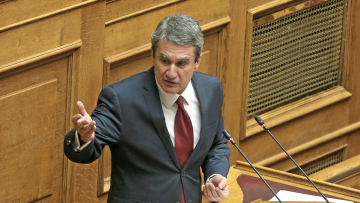 Δείτε live - Λοβέρδος στη Βουλή για τη Novartis: Πρόσωπο με πρόσωπο θα συντρίψω τη σκευωρία