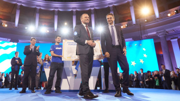 Βέμπερ: Όταν θα ξαναέρθω ο Κυριάκος θα είναι πρωθυπουργός 