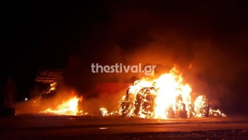 Θεσσαλονίκη: Φωτιά σε εργοστάσιο ανακύκλωσης στην Σίνδο