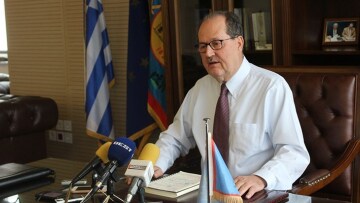 Τα «γυρίζει» ο δήμαρχος Καλαμάτας: Δεν νομίζω ότι έχει μέλλον ο σαϊτοπόλεμος, λέει στον «Θέμα 104,6» 