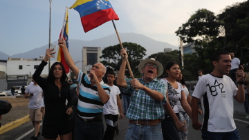 ΗΠΑ για Βενεζουέλα: Στηρίζουμε τον λαό, ο στρατός να στηρίξει Γκουαϊδό