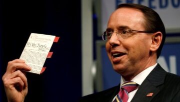 ΗΠΑ: Παραιτείται και ο Ρόζενσταϊν από υφυπουργός Δικαιοσύνης μετά την ολοκλήρωση της έρευνας Μάλερ