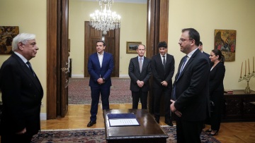 Ο Θανάσης Θεοχαρόπουλος ορκίσθηκε υπουργός Τουρισμού