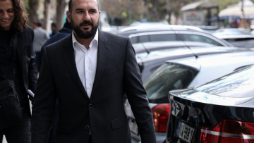 Τζανακόπουλος: Δικαίωμα της Παναγοπούλου να φιλοξενήσει τον πρωθυπουργό για 2-3 ημέρες