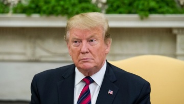 Τραμπ: Ελπίζω να μην υπάρξει στρατιωτική σύγκρουση με το Ιράν