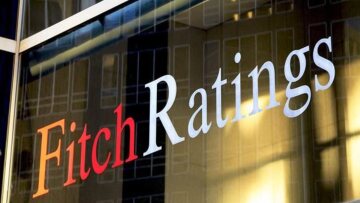Fitch: Ο νέος νόμος για την α' κατοικία αναμένεται ότι θα βοηθήσει στη μείωση των «κόκκινων» δανείων