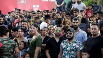  Βίντεο: Ήρθαμε από την Ξάνθη για την ομιλία Τσίπρα στη Λαμία, λένε οι Ρομά