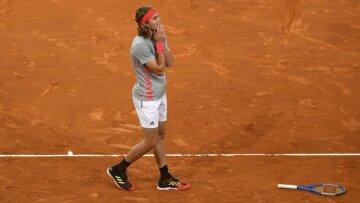 Τένις: Ο Τσιτσιπάς «σκότωσε» τον Φονίνι και περιμένει τον Φέντερερ στα προημιτελικά στη Ρώμη