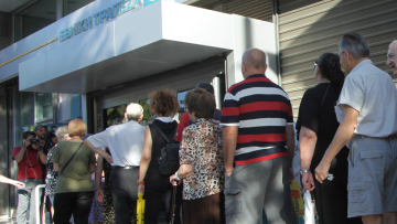 «Μουδιασμένοι» οι συνταξιούχοι από την κουτσουρεμένη 13η σύνταξη