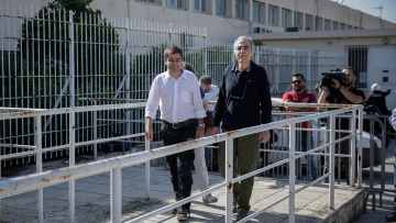 Κουφοντίνας: Σήμερα η πρώτη απόφαση για την άδειά του  - Αποφυλακίζεται ο Ρωμανός