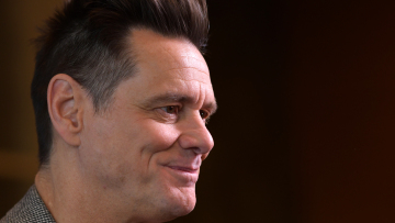 Σάλος για το σκίτσο του Τζιμ Κάρεϊ με την κυβερνήτη της Αλαμπάμα ως έμβρυο προς άμβλωση