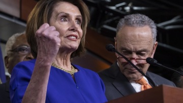 Οργισμένος ο Τραμπ με την Πελόζι: «Δεν κάνω συγκαλύψεις» απάντησε στους Δημοκρατικούς