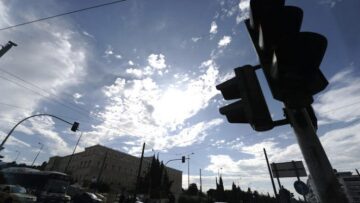 Καιρός: Αφρικανική σκόνη μέχρι την Παρασκευή, αίθριος καιρός την Κυριακή των εκλογών