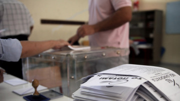 Τρία νέα γκάλοπ: Μπροστά με πάνω από 9 μονάδες η ΝΔ και με αυτοδυναμία