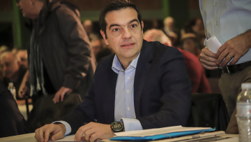 Ο Τσίπρας συγκαλεί Κεντρική Επιτροπή μετά τη βαριά εκλογική ήττα του ΣΥΡΙΖΑ