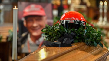 Νίκι Λάουντα: Κηδεύεται με το κράνος του ο θρύλος της Formula 1