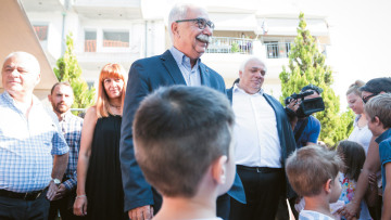 Πειράματα Γαβρόγλου: Υποχρεωτικά τα 4χρονα σε... ανύπαρκτα νηπιαγωγεία