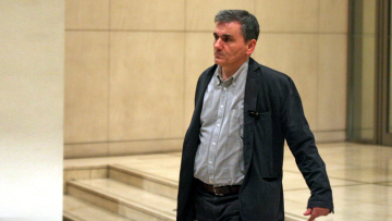 Βραδινή σύσκεψη Τσακαλώτου (ξανά) με υπουργούς και στελέχη ΣΥΡΙΖΑ