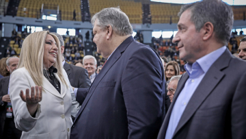 ΚΙΝΑΛ: Η Φώφη ανακοίνωσε Καμίνη στο Επικρατείας και ο Βενιζέλος φεύγει!