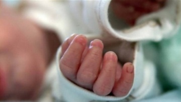 Νέα Ιωνία: Νεογέννητο εντοπίστηκε εγκαταλελειμμένο σε είσοδο πολυκατοικίας