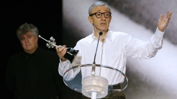 Γούντι Άλεν: Επιστρέφει με ρομαντική κομεντί και γυρίσματα στο Σαν Σεμπαστιάν