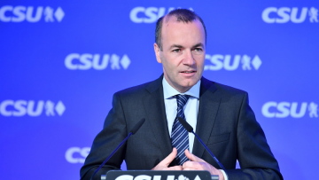 Επανεξελέγη πανηγυρικά ο Μάνφρεντ Βέμπερ επικεφαλής στο Ευρωπαϊκό Λαϊκό Κόμμα