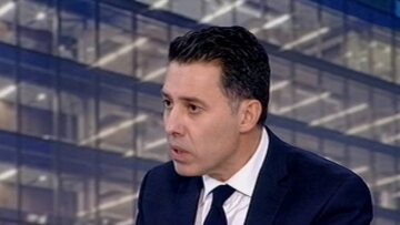 Υπόθεση Novartis: Ο Μανιαδάκης έβγαλε τις κουκούλες «Σαράφη» και «Κελέση» και τους κάνει μήνυση