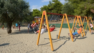 ΕΦΚΑ: Ξεκινά η υποβολή αιτήσεων για παιδικές κατασκηνώσεις