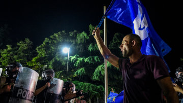 Κλιμακώνεται η κρίση στην Αλβανία: Απειλεί «θεούς και δαίμονες» ο Ράμα