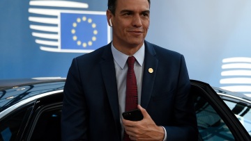 Ισπανία: Με νέες εκλογές απειλεί ο Σάντσεθ