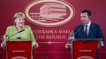 Η Μέρκελ συναντά τον Ζάεφ μετά το «nein» του Βερολίνου στη διεύρυνση της ΕΕ