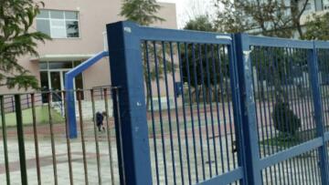 Ηράκλειο: Χειροπέδες σε μαθήτριες Γυμνασίου για απειλή και ξυλοδαρμό συμμαθήτριάς τους