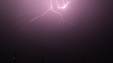 Κορινθία: Μπροστά στα μάτια του πατέρα του σκοτώθηκε από τον κεραυνό ο 37χρονος