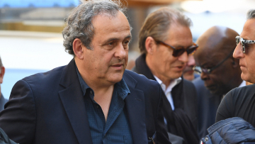 Ο Μισέλ Πλατινί συνελήφθη για την ανάθεση στο Κατάρ του Μουντιάλ του 2022