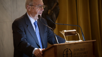 Θύμα του Ιταλού φαρσέρ Τομάσο Ντε Μπενεντέτι ο πρώην πρωθυπουργός Κώστας Σημίτης