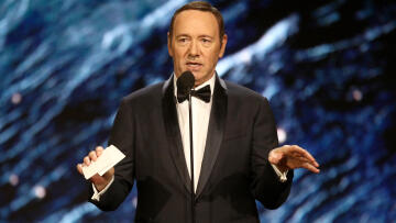 Θύμα του Κέβιν Σπέισι κατέθεσε μηνύματα ως αποδεικτικά στοιχεία για τη σεξουαλική επίθεση