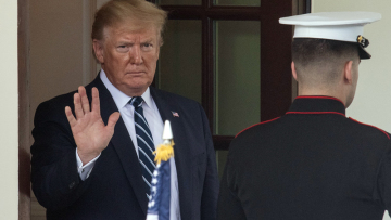 Τραμπ: Σταμάτησα την επίθεση κατά του Ιράν 10 λεπτά πριν πραγματοποιηθεί