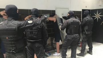 Φυλακές Κορυδαλλού: Τα ΕΚΑΜ εξουδετερώνουν τους κρατούμενους