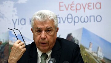 Στο παρά 1' ζητούν στρατηγικό επενδυτή για τη ΔΕΗ