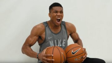 Αντετοκούνμπο: Όταν πήρα μπάλα μπάσκετ για πρώτη φορά στα χέρια μου τη μισούσα