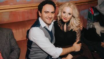 Μελέτης Ηλίας: Δεν ντρέπομαι να πω πως με τη γυναίκα μου πήγαμε σε σύμβουλο γάμου