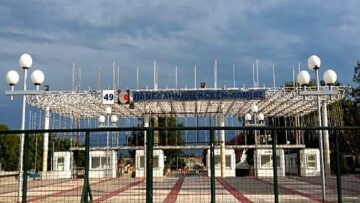 «Κυνηγοί» μετάλλων έκλεψαν κουφώματα από έκθεση στη Λαμία!