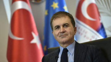 Απειλεί ο εκπρόσωπος του Ερντογάν: Αν ο Δένδιας συνεχίσει έτσι δεν θα έχουμε καλά ξεμπερδέματα