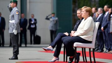 Bild για Μέρκελ: «Τόσο αδύναμη αλλά και τόσο γενναία»