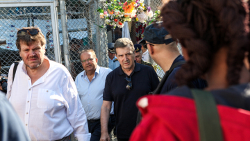 Αυτοψία Χρυσοχοΐδη στη Μόρια - Δείτε φωτογραφίες